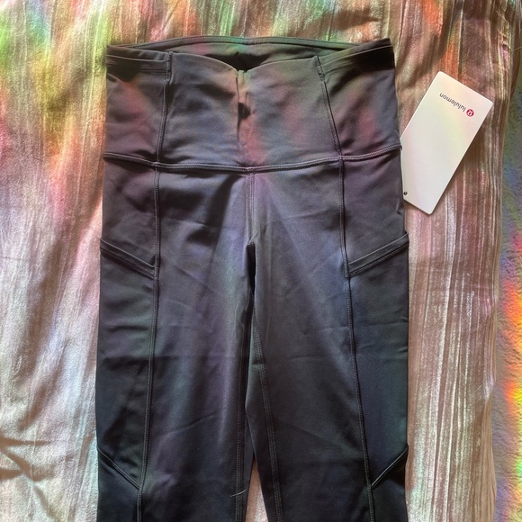 NWT Fast and Free HR Capris Lululemon - Picture 1 of 3